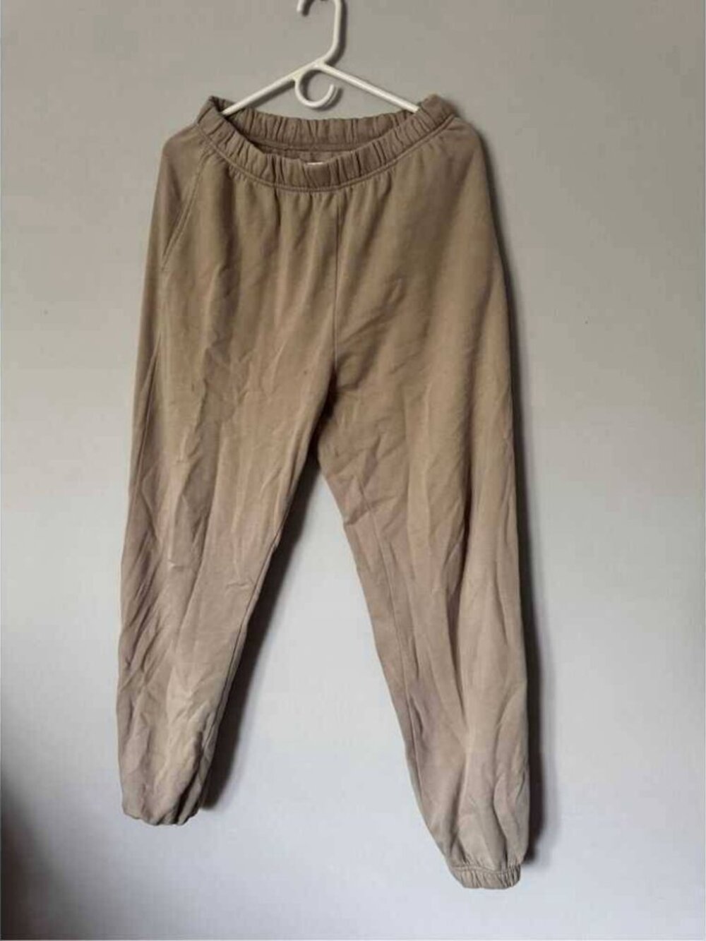 Garage tan/brown sweatpants size small